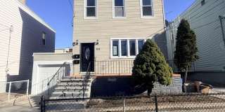 124 WINFIELD AVE Gallery 1