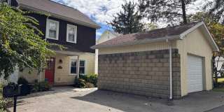 Single Family Home located within Minutes of both Hospitals. - 3 Bedrooms, 1 Bathroom and 1 Car Garage. Available Now!!! Gallery 3