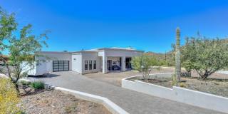 5861 E CLOUD Road Gallery 1