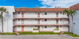 8002 Lagos De Campo Blvd Gallery 1