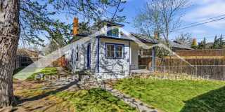 Beautiful Home with Fenced Yard and Washer/Dryer Gallery 28