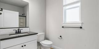 Perfectly designed 5-bedroom, 3-bath single family home Gallery 28