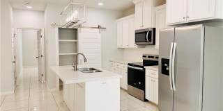 5506 N Crown Point Gallery 8