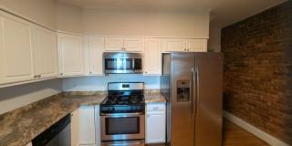 Charming Historic townhouse in downtown Frederick available mid June! Gallery 24