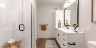 13620 Lyndhurst St Gallery 2