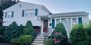 14 Alden St Gallery 2