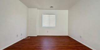 Single Family Home 3 Beds, 2.5 bath, 1 car garage Gallery 18