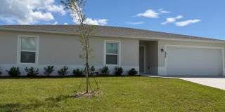 New Construction 4 bedroom in Palm Bay Gallery 1