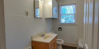2 bedroom 1 bath bungalow in Shawnee. Gallery 15