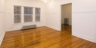 1358 E. 58th Street Gallery 11