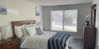 Hollis Commons Gallery 8