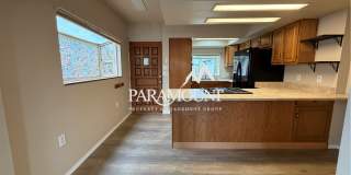 3 Bedroom with Detached Garage and Office! Gallery 8