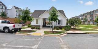 1445 Creekside Circle Gallery 41
