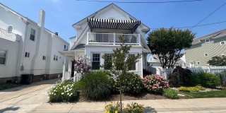 112 N Belmont Ave Gallery 1