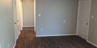 Adorable cottage is right in the heart of OKC! Gallery 13