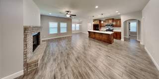 Beautiful 4 Bedroom 2 Bathroom Corner Lot Home in Yukon Schools Gallery 5