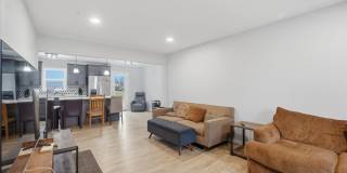 124 N College Street Gallery 9