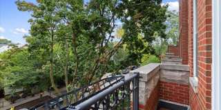 2629 N Dayton Street Gallery 10