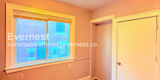 2302 Hazelwood Street Gallery 6
