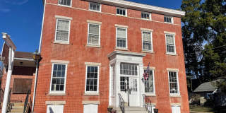 122 WASHINGTON Street Gallery 1