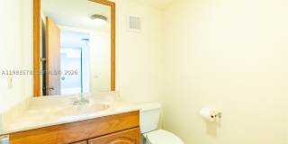 430 Commodore Dr Gallery 28