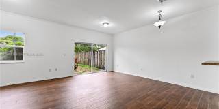 5043 SW 140th Ter Gallery 11