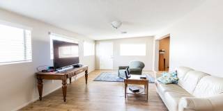 6 Bedroom 3.5 Bathroom Tri-Level Home In Tempe close to ASU Gallery 22