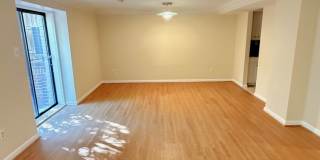 2 Level, 2 Bedroom Hidden Gem in Dupont! Gallery 5