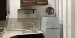 Charming Studio in Aurora Gallery 1