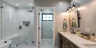 4703 Oakwood Avenue Gallery 1