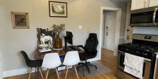 2910 N Albany Avenue Gallery 7