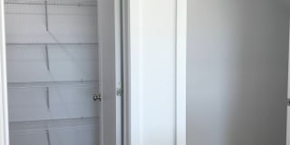Executive Rental - 4 Bedroom 2.5 Baths Gallery 13