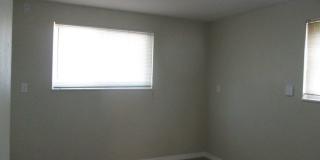 Wonderful Home in Campus West! Gallery 24