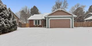 SUBLEASE OPPORTUNITY – MOVE-IN READY 3BD/2BA Home with 2 Car Garage Gallery 1