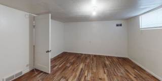 216 Hill Street Gallery 8