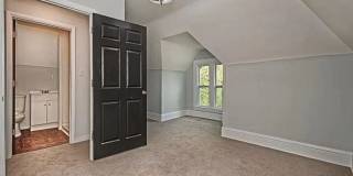5 bedroom home in the Upper Hill District Gallery 29