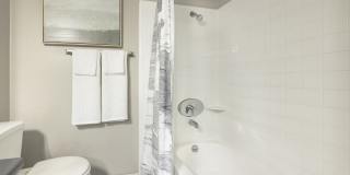 1200 Riverside Gallery 17