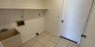 3/2 POOL Home- Beautiful Central Sarasota. Location, yard, pet-friendly!! Gallery 22