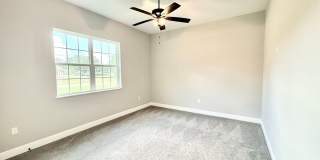 Spacious 3 Bedroom Home with Office on a Large Lot in Northwoods Gallery 21