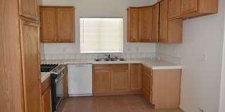 Charming Single-Family Home in Prime Location! Gallery 6