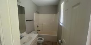 Nice 3 Br. 2 Bath home in Ward Gallery 15