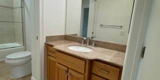 Updated Top Floor Unit -- Perfect Commuter Location -- Walking Distance to Laurel Street -- Must See! Gallery 15