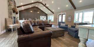 Wren | 3 Bed 2.5 Bath | Garage | 1729 sf | $2831 - $3114 | 8, 9, 10, 12, 14, and 15 month lease terms Gallery 17