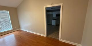 8898 Rasco Hills Cv Gallery 6