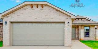 Easy Living with AMRR: 3 Bedroom, 2 Bath Home with 2 Car Garage Gallery 1