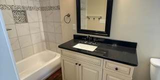 Bungalow in Charlotte with 2 bedrooms, 2 baths Gallery 19