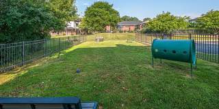 Woodlake Apartments Gallery 22