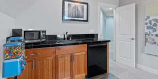 Desirable Oregon City / Luxury Home, High End Amenities, Central Air, Central Vac, Tank-less Hot Water & More! Gallery 13