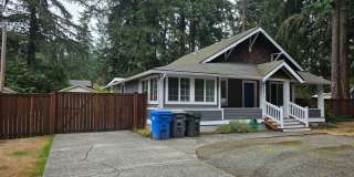 4 Bedroom in Convenient Lakewood Location! Gallery 1