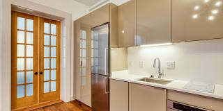 The Edgar at Linden Row Gallery 32